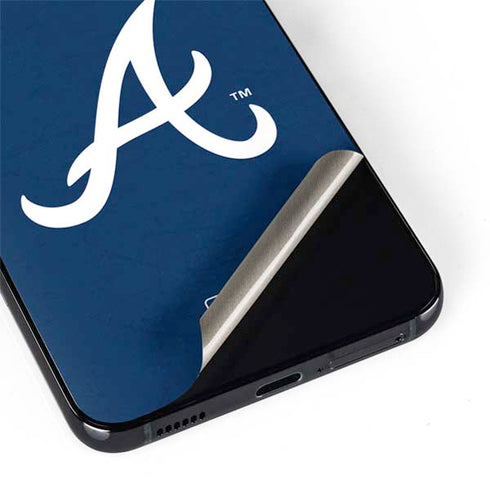MLB Atlanta Braves - Solid Distressed Galaxy S22 Plus Skin