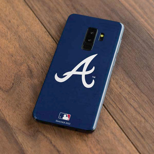 MLB Atlanta Braves - Solid Distressed Galaxy S9 Plus Skin