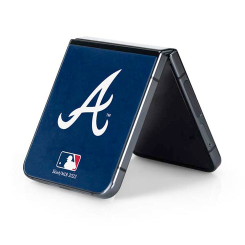 MLB Atlanta Braves - Solid Distressed Galaxy Z Flip5 5G Skin