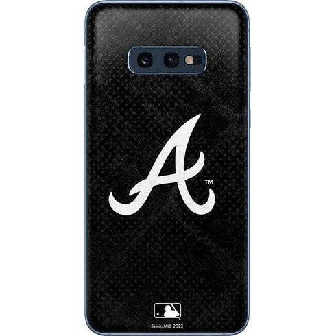 MLB Atlanta Braves Dark Wash Galaxy S10e Skin