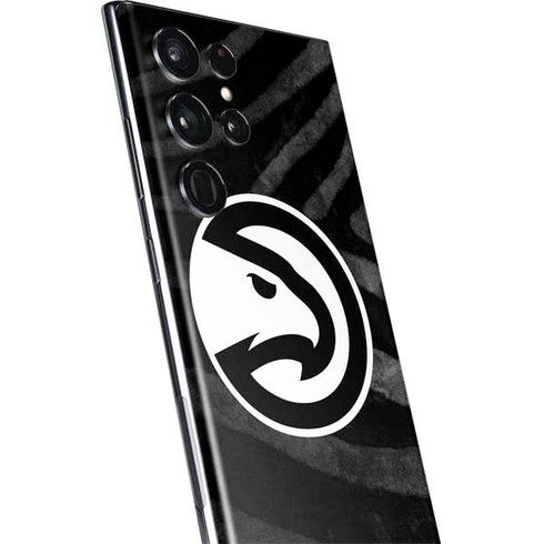 NBA Atlanta Hawks Black Animal Print Galaxy S22 Ultra Skin