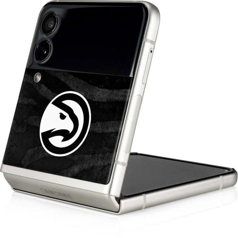 NBA Atlanta Hawks Black Animal Print Galaxy Z Flip4 5G Skin