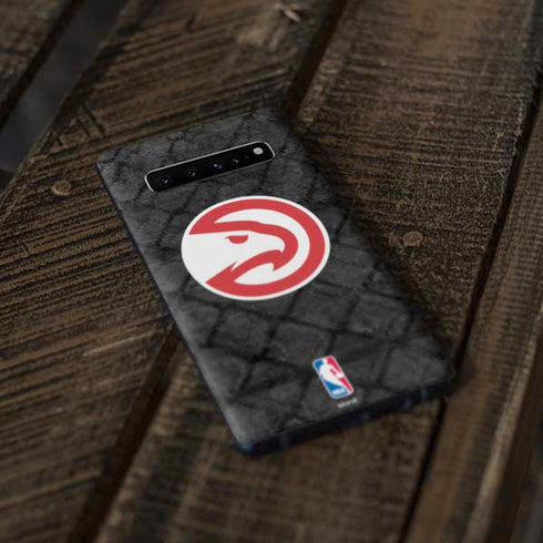NBA Atlanta Hawks Dark Rust Galaxy S10 Skin
