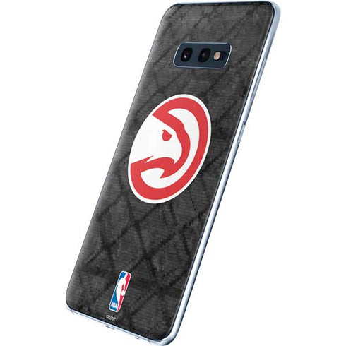 NBA Atlanta Hawks Dark Rust Galaxy S10e Skin