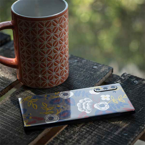 Autumn Grey Floral Galaxy Note 10 Skin