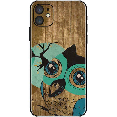 Autumn Owl iPhone 11 Skin