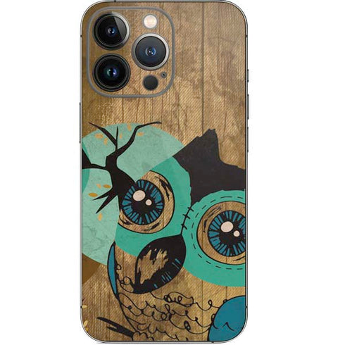 Autumn Owl iPhone 13 Pro Skin