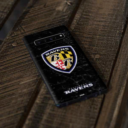 NFL Baltimore Ravens - Alternate Distressed Galaxy S10 Plus Skin