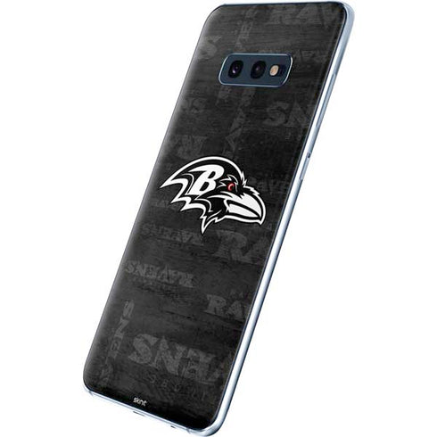 NFL Baltimore Ravens Black & White Galaxy S10e Skin