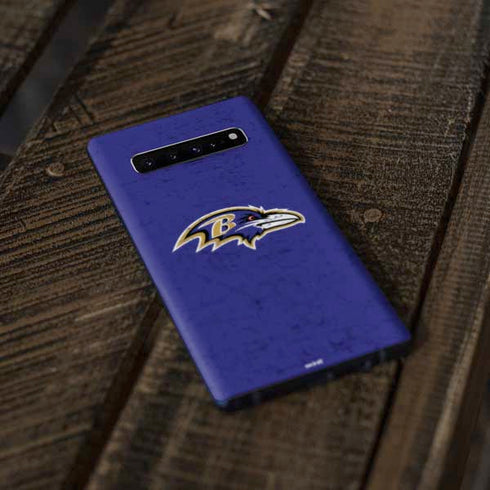 NFL Baltimore Ravens Distressed Galaxy S10 Plus Skin