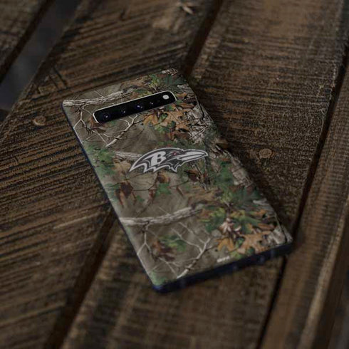 NFL Baltimore Ravens Realtree Xtra Green Camo Galaxy S10 Plus Skin