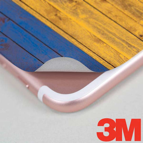 Barbados Flag Dark Wood iPhone 7 Plus Skin