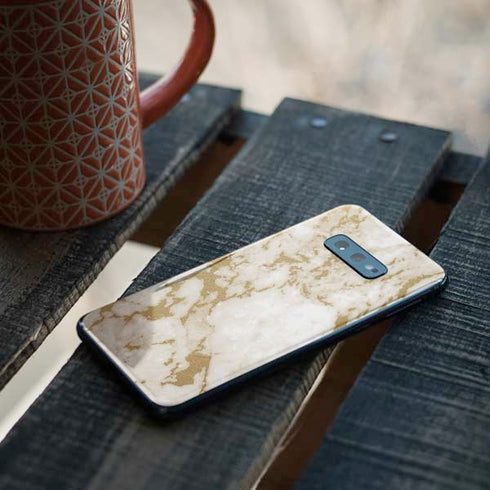 Basic Marble Galaxy S10e Skin