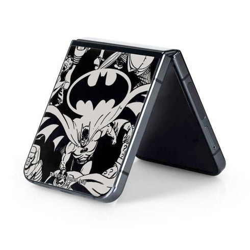 DC Comics Batman Characters Action Poses Print Galaxy Z Flip5 5G Skin