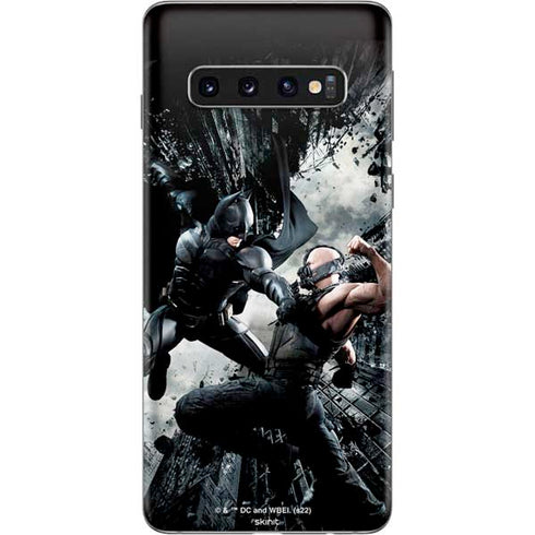 The Dark Knight Rises Batman and Bane Fighting Galaxy S10 Skin