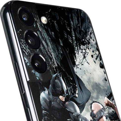 The Dark Knight Rises Batman and Bane Fighting Galaxy S22 Plus Skin
