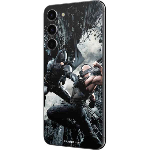 The Dark Knight Rises Batman and Bane Fighting Galaxy S23 Plus Skin