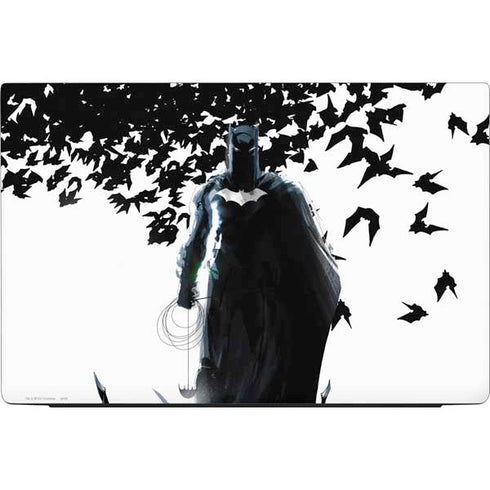 DC Comics Batman Holding batarang Art Dell Vostro Skin