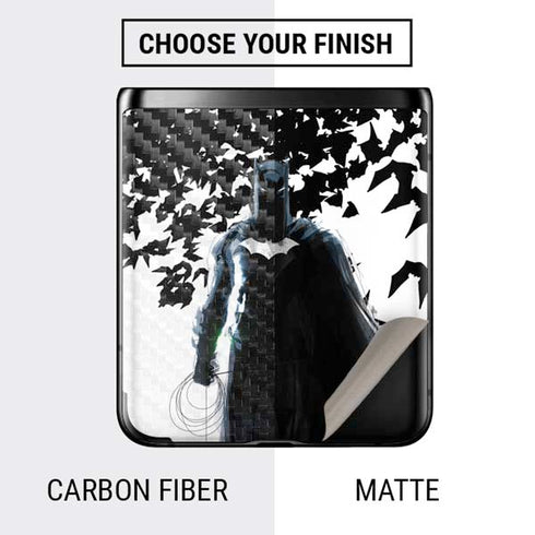 DC Comics Batman Holding batarang Art Galaxy Z Flip Skin