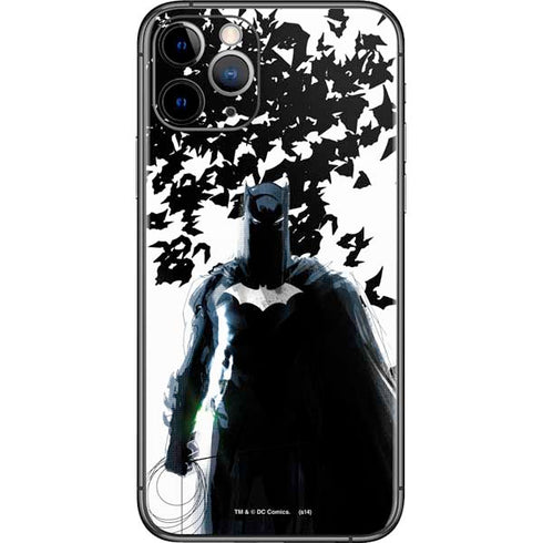 DC Comics Batman Holding batarang Art iPhone 11 Pro Skin