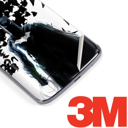 DC Comics Batman Holding batarang Art Moto E5 Plus Skin