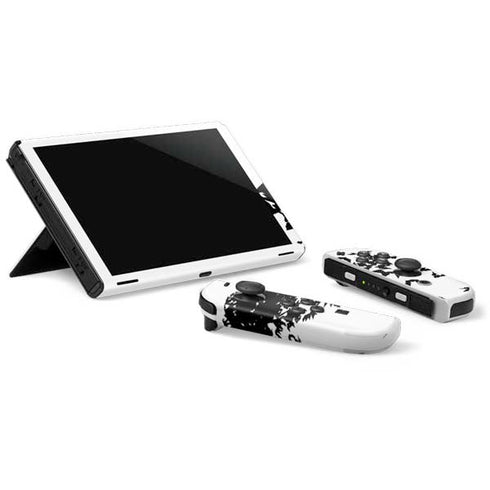 DC Comics Batman Holding batarang Art Nintendo Switch OLED (2021) Skin