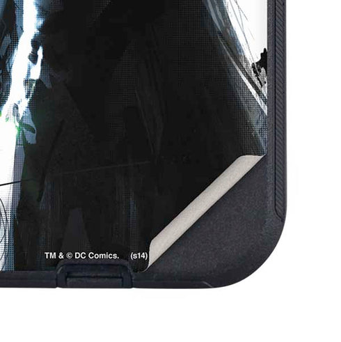 DC Comics Batman Holding batarang Art Otterbox Defender iPhone Skin