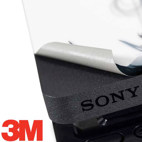 DC Comics Batman Holding batarang Art PS4 Pro Bundle Skin