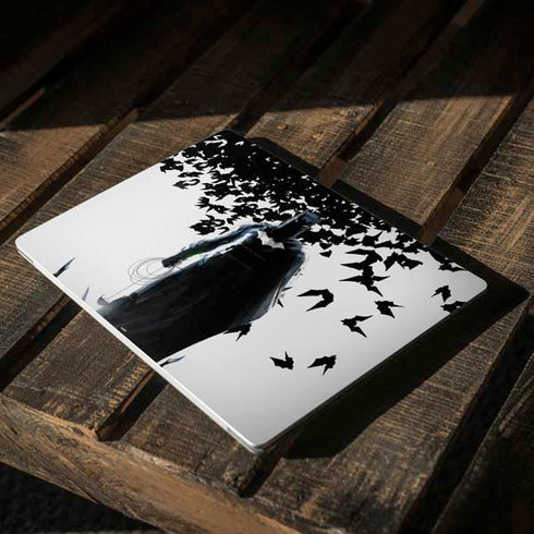 DC Comics Batman Holding batarang Art Surface Laptop 2 Skin