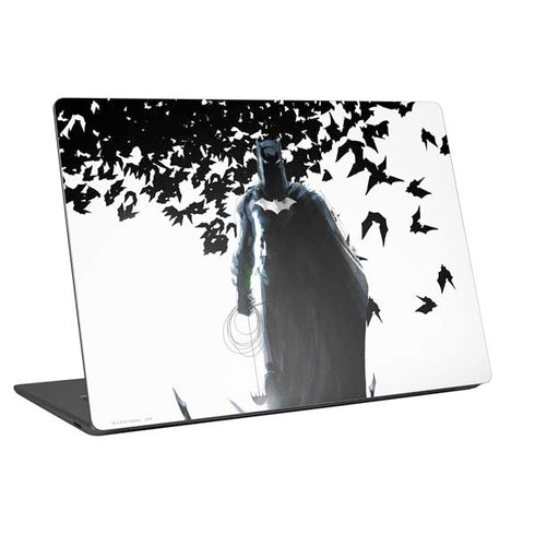 DC Comics Batman Holding batarang Art Universal Laptop 16in (13 x 9.4in) Skin
