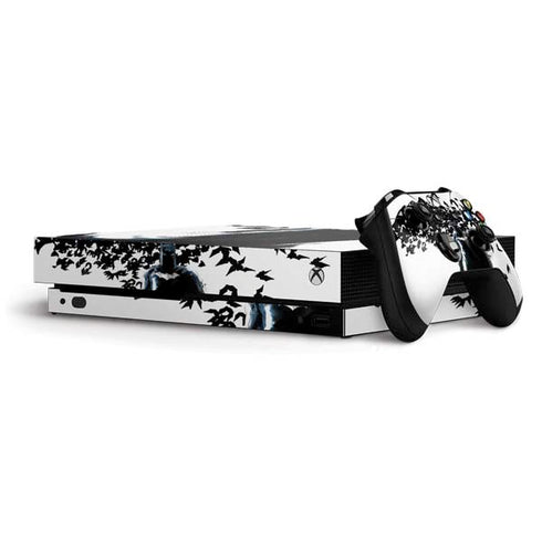 DC Comics Batman Holding batarang Art Xbox One X Bundle Skin