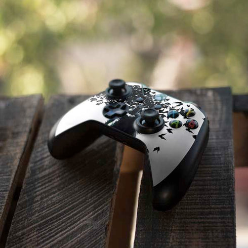 DC Comics Batman Holding batarang Art Xbox One X Controller Skin