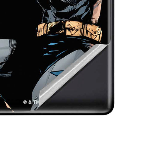 DC Comics Batman Throwing Batarang Jim Lee Art Google Pixel 6 Pro Skin