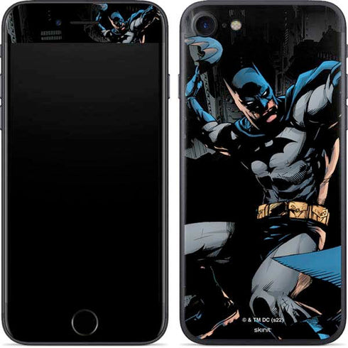 DC Comics Batman Throwing Batarang Jim Lee Art iPhone SE (2nd & 3rd Gen) Skin