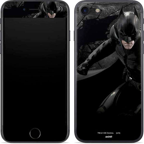DC Comics Batman The Dark Knight Action pose iPhone SE (2nd & 3rd Gen) Skin