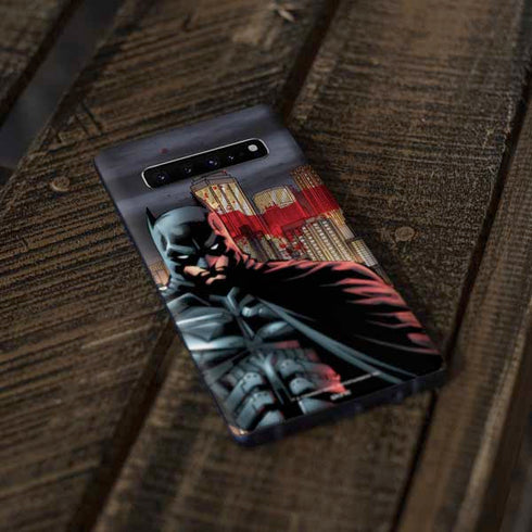 DC Comics Batman The Dark Knight Comic Art in Gotham City Galaxy S10 Plus Skin
