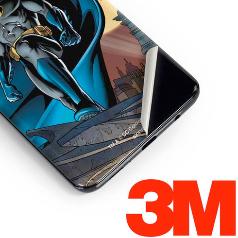 DC Comics Batman Action Pose 90's art Galaxy S10e Skin