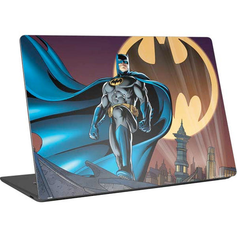 DC Comics Batman Action Pose 90's art Surface Laptop 4 15in Skin