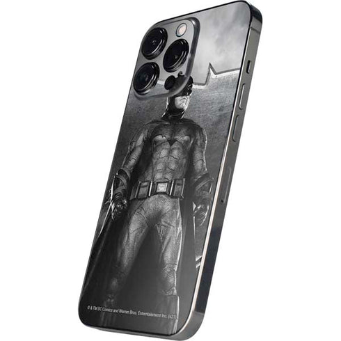 The Justice League (2017) Batman Poster iPhone 15 Pro Skin