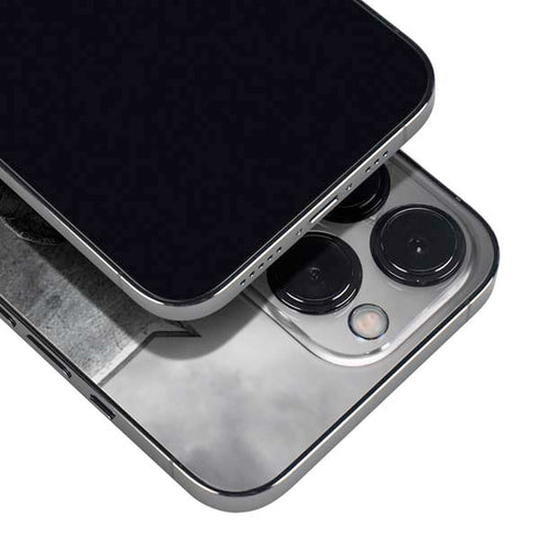 The Justice League (2017) Batman Poster iPhone 14 Pro Skin