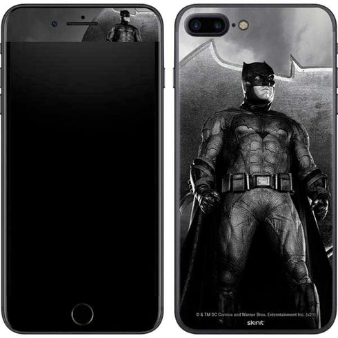 The Justice League (2017) Batman Poster iPhone 8 Plus Skin