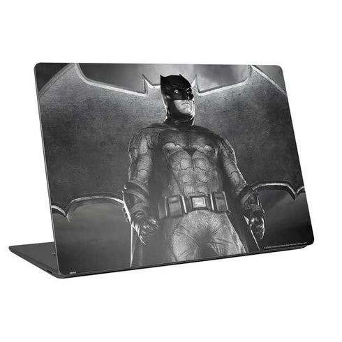 The Justice League (2017) Batman Poster Universal Laptop 16.6in (13.4 x 9.7in) Skin