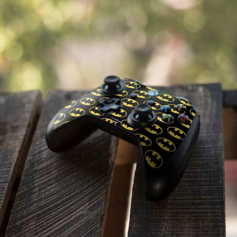 DC Comics Batman Logo Pattern Xbox One S Controller Skin