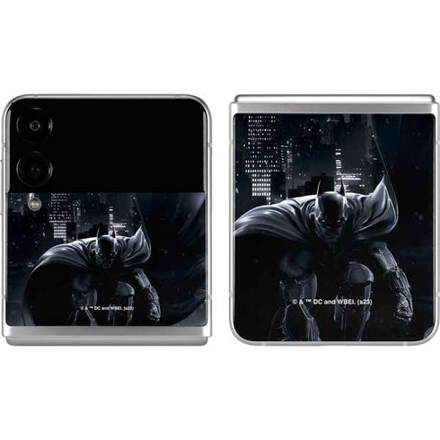 DC Comics Arkham Origins Batman In action pose Galaxy Z Flip4 5G Skin
