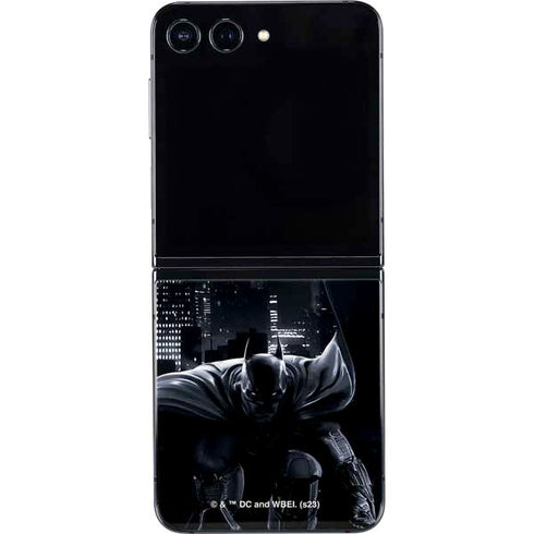 DC Comics Arkham Origins Batman In action pose Galaxy Z Flip5 5G Skin