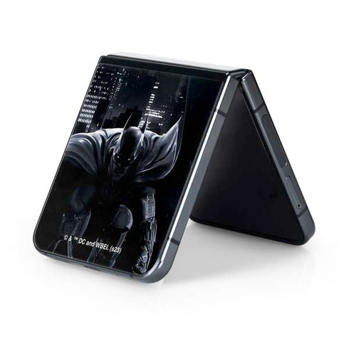 DC Comics Arkham Origins Batman In action pose Galaxy Z Flip5 5G Skin