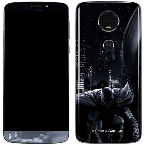 DC Comics Arkham Origins Batman In action pose Moto E5 Plus Skin