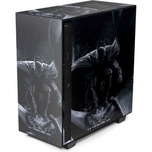 DC Comics Arkham Origins Batman In action pose NZXT H510 Compact ATX Mid-Tower Case Skin