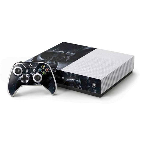 DC Comics Arkham Origins Batman In action pose Xbox One S Console and Controller Bundle Skin