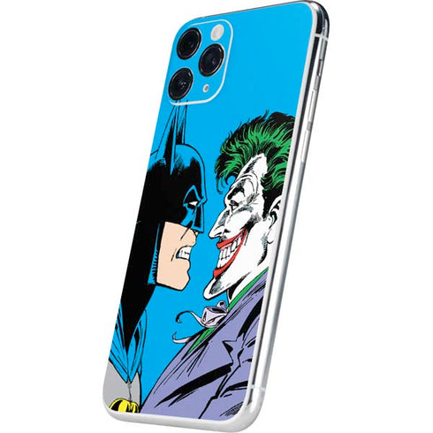 DC Comics The Joker vs Batman Vintage art iPhone 11 Pro Skin